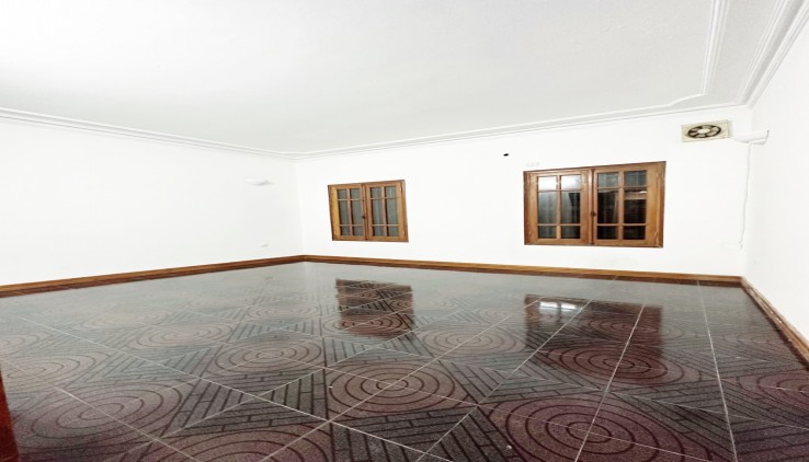 Cho thuê nhà nguyên căn Hoa Bằng, 70m2 x 4 tầng, 5 ngủ, vào được ngay